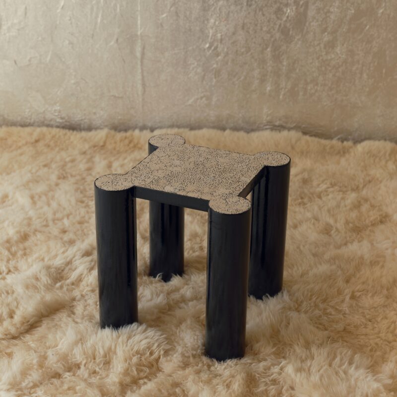 GAMBITO SIDE TABLE